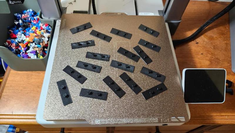 Wall Hanger for Parametric Frame for HueForge Filament Paintings   