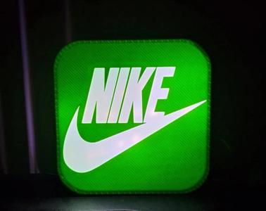 LAMPKA NIKE   
