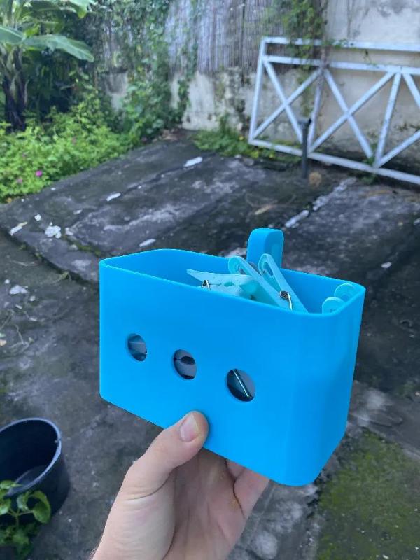 Panier pince à linge / Clothespin basket   