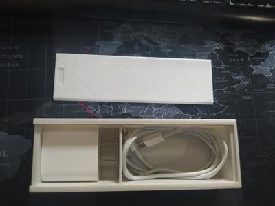 Apple 30 watt charger carrying box