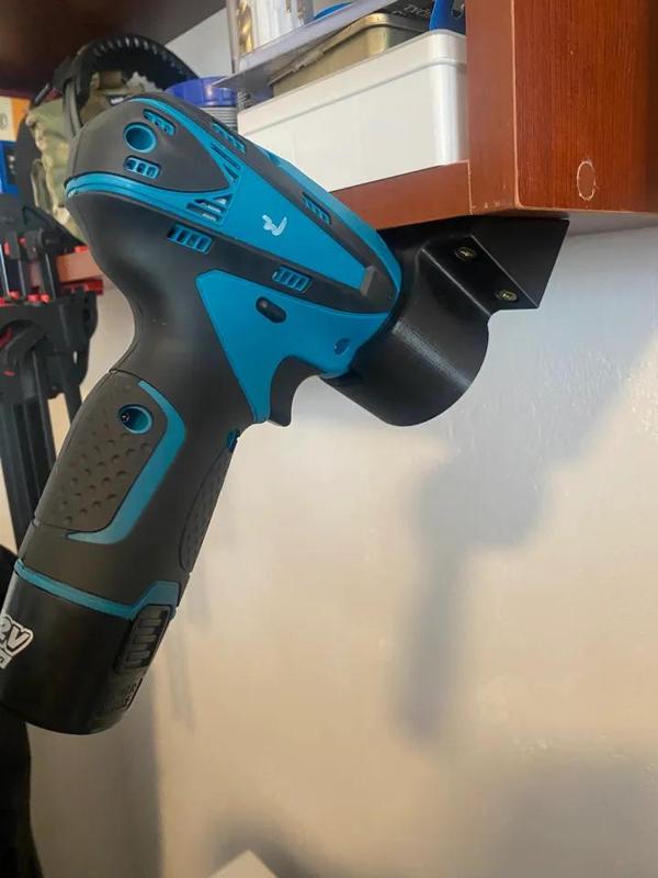 Fake Makita 12V Drill Wallmount Holder   