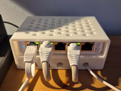 Unifi USW-Flex Mini - Enclosure & Cable Organiser