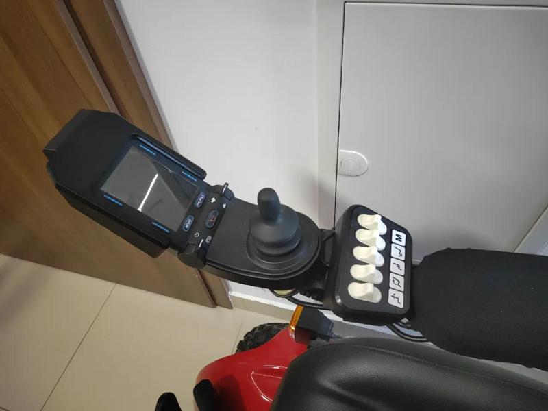 Electric Wheelchair tablet/phone holder/mount (f3d; step)   