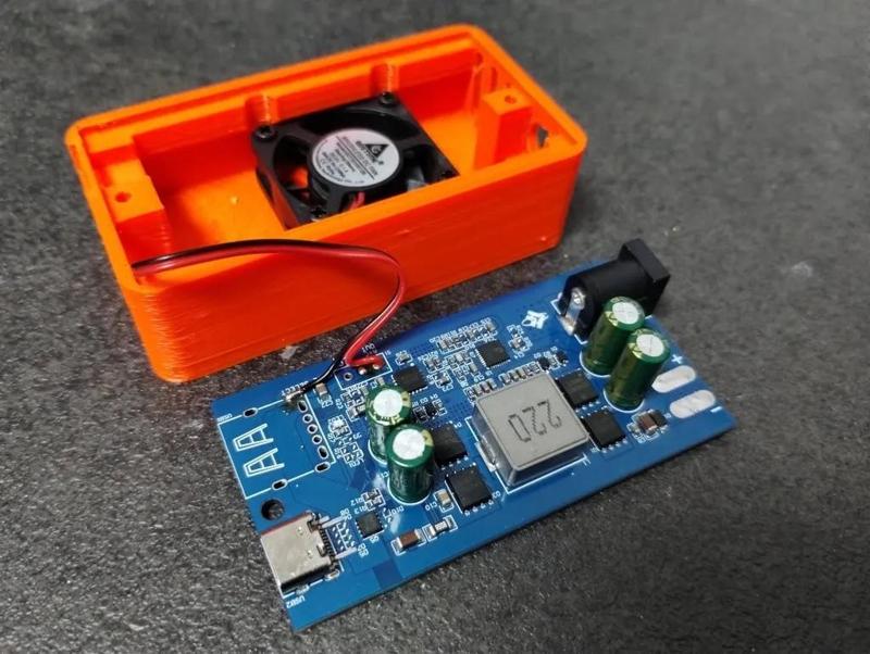 USBC PD 100W Buck Boost Charger Case   