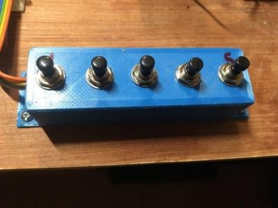 5X push button box