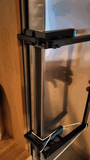 Impatient fridge handle