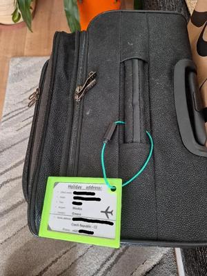 Stitek na kufr - Plate on suitcase   