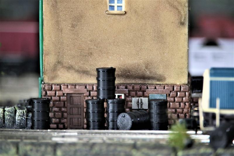 N scale model railroad - Cargo - Barrel with 4 rings - 16 pieces