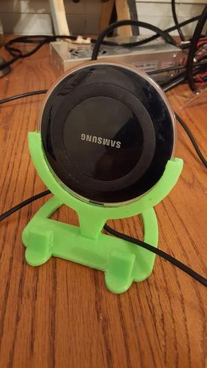 Galaxy S6 Wireless charger expanded for large cases