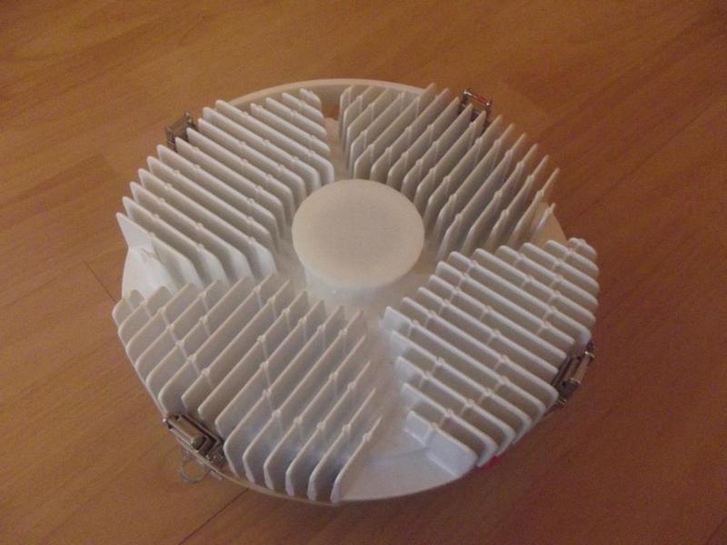 Microwave Networks Proteus 35 GHz ODU Cap Antenna