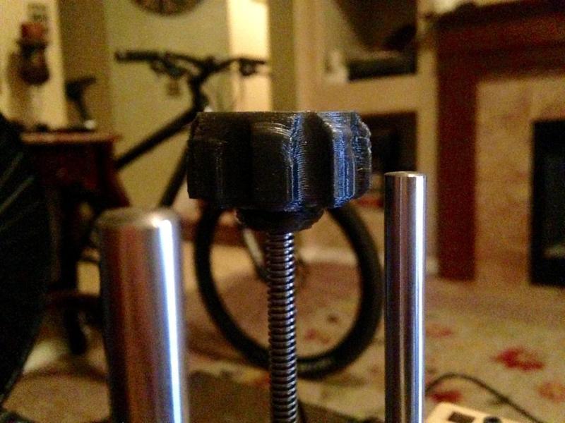 Acme Rod Manipulation Knob