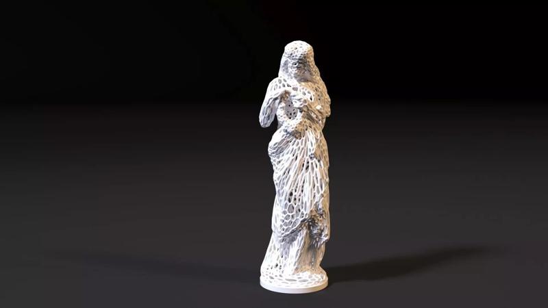 Figurine woman