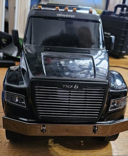 Traxxas TRX-6 Grille