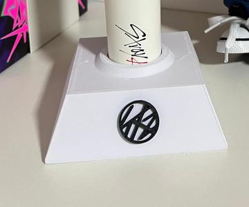 Stray Kids Logo