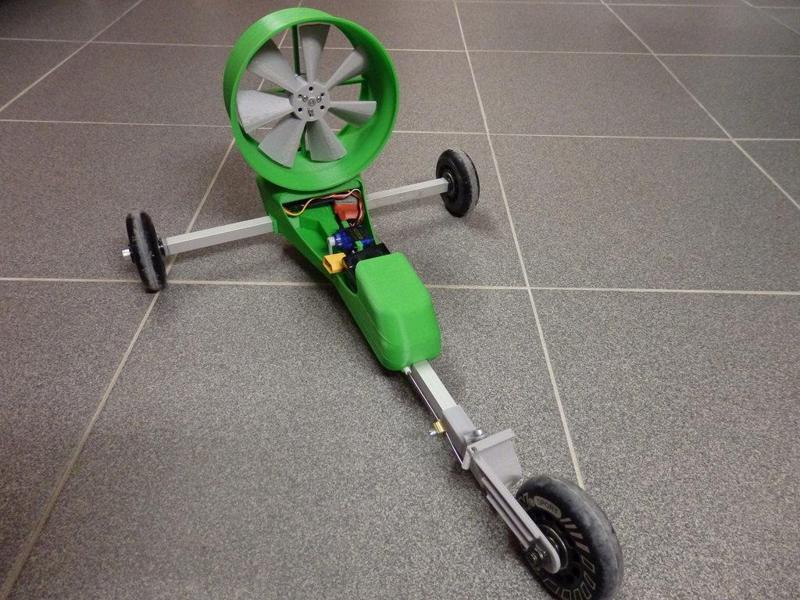 Land yacht propeller RC / Char a hélice RC