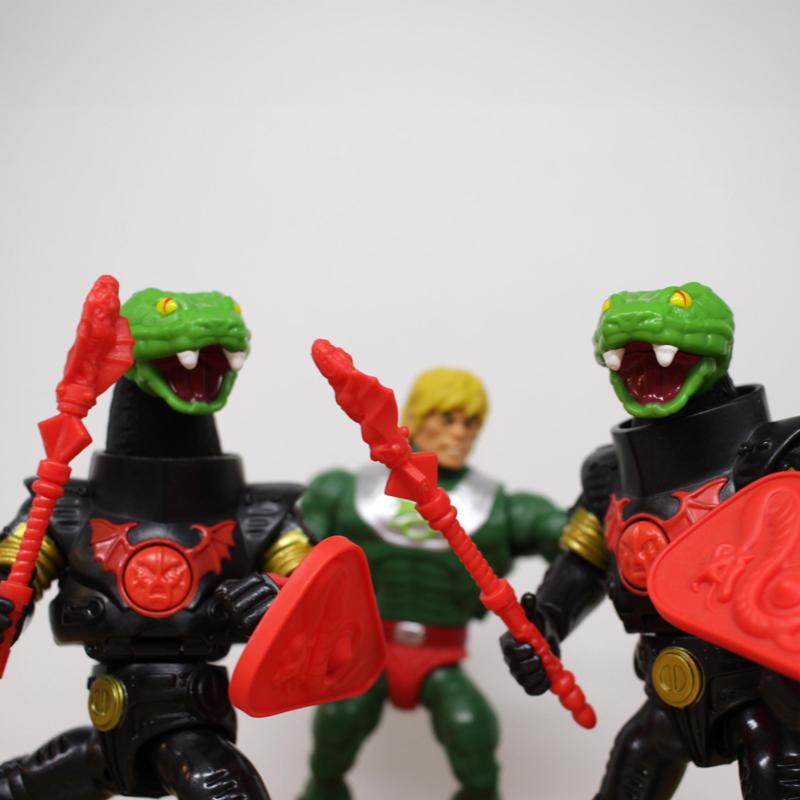 SNAKE TROOPER NECK EXTENSOR - MASTERS OF THE UNIVERSE