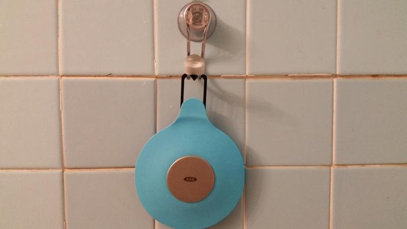 OXO tub stopper holder