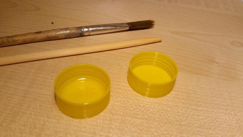 Small epoxy mixing cups