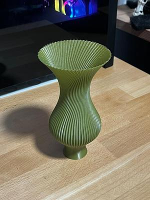 Simple Vase in Vasemode