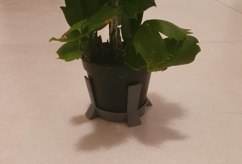 Flower saucer for small flowerpot