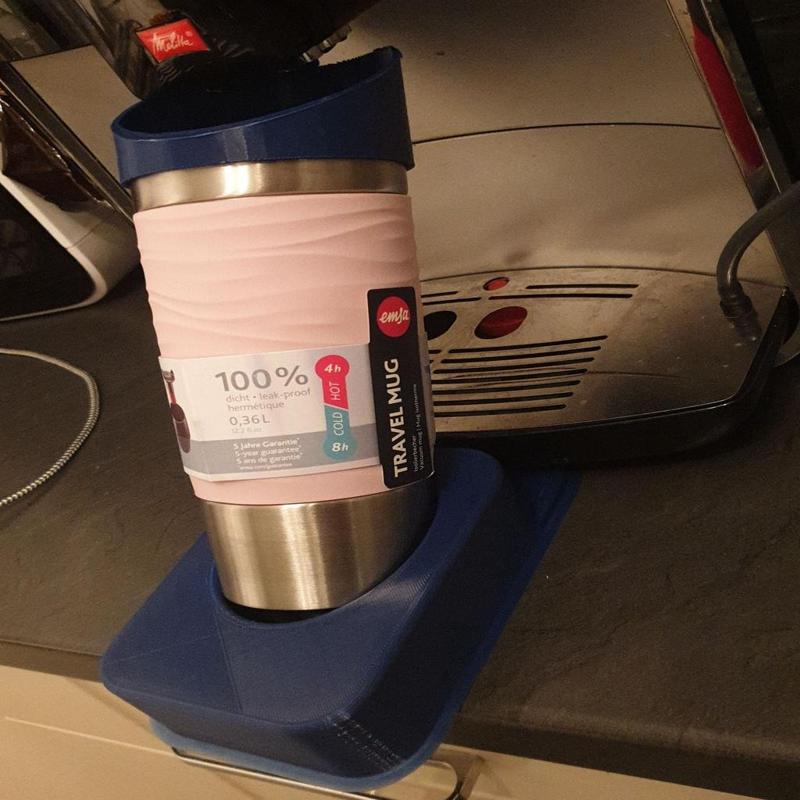 Travel mug extension for coffee machine