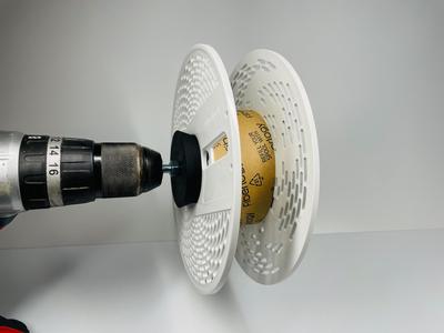 Filament spool winder mounted on a screwdriver