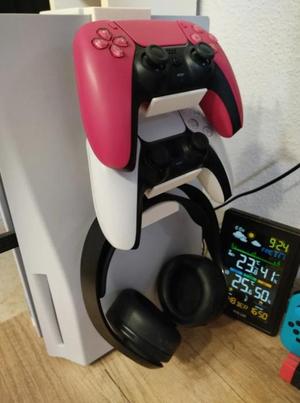 Playstation 5 Dualsense x2 and Headphone PS5 Clip