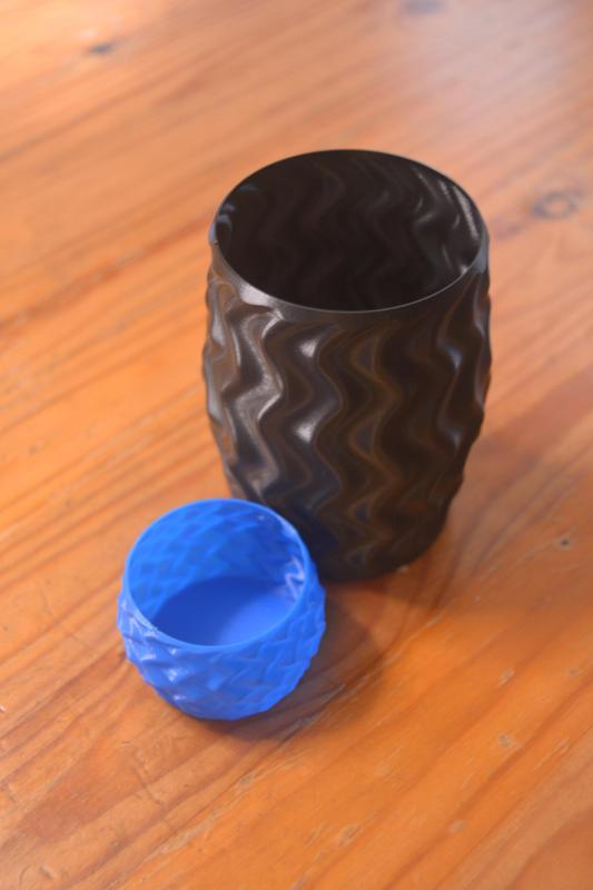 squiggly wave spiral vase