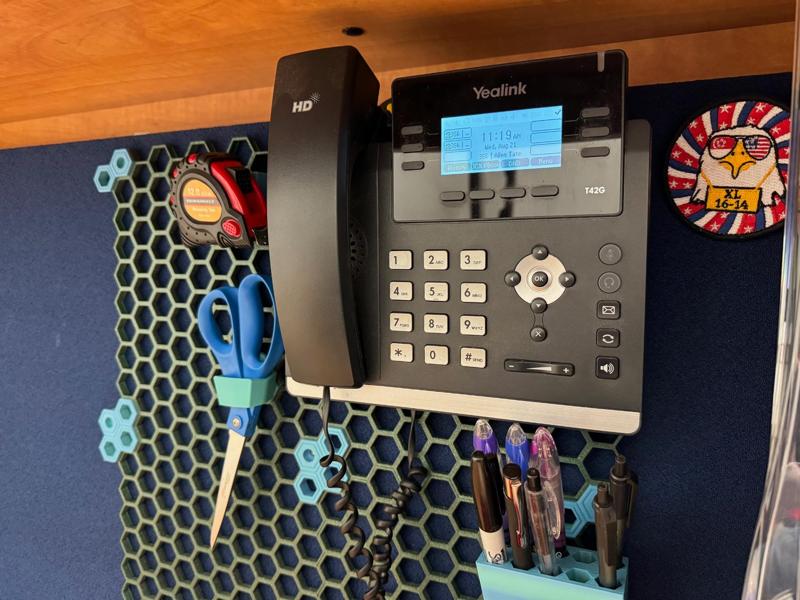 Yealink T42G Honeycomb mounting bracket