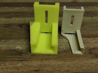Kitchen drawer rail mount