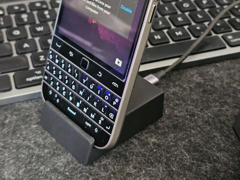 Blackberry Q20/Q25/Classic USB-C Dock
