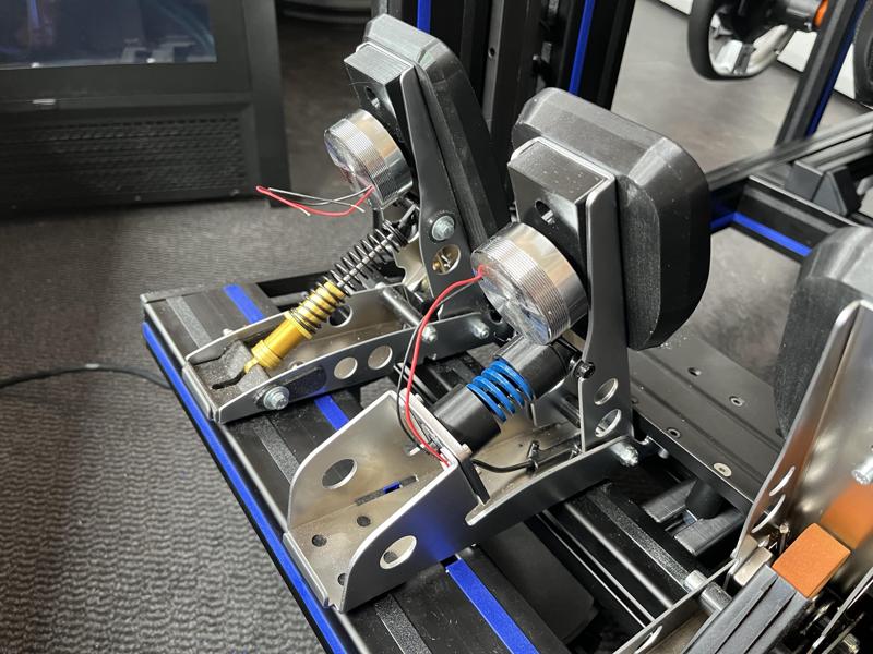 Fanatec CSL Pedale (Shaker Upgrade) Alle Pedale nun Kompatibel