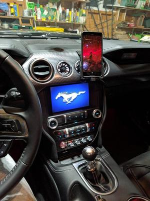 Pixel 3XL Car dock with Charging Cable