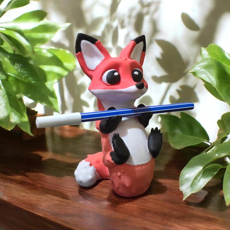 Floating Fox Pen Holder