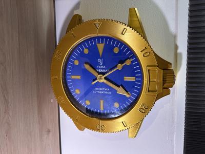 Yema Superman wall clock