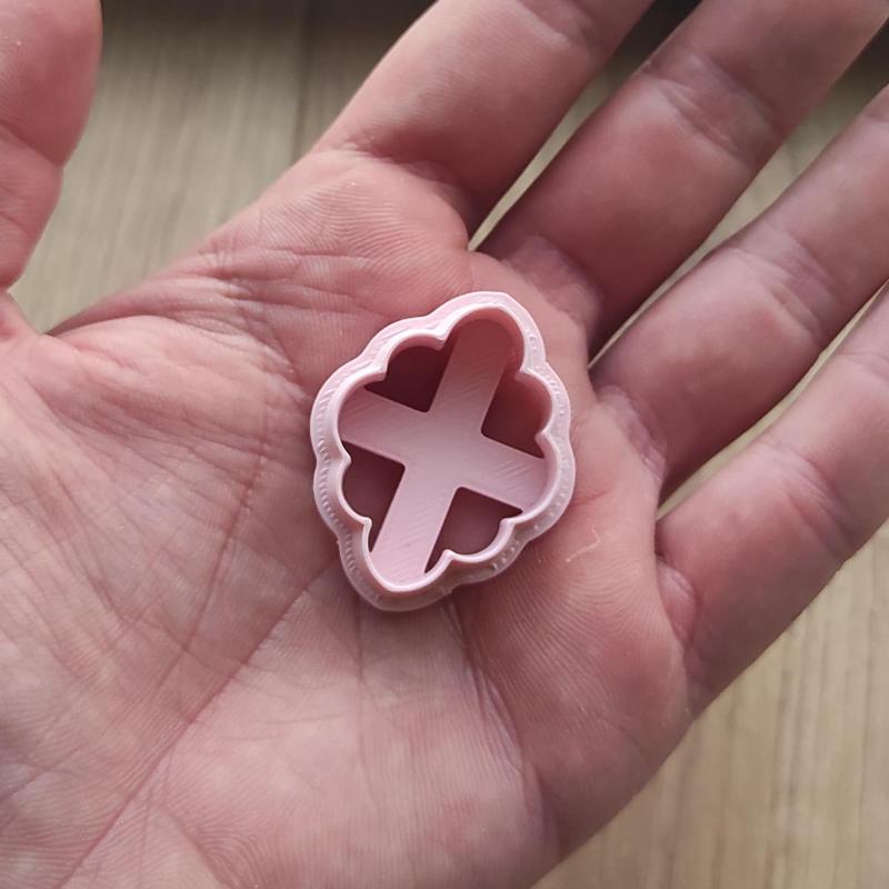 polymer clay/cookie cutter #65