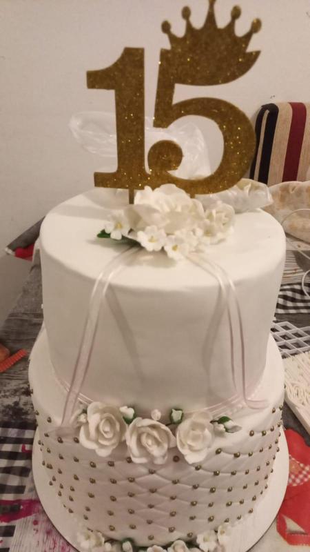 Cake topper 15