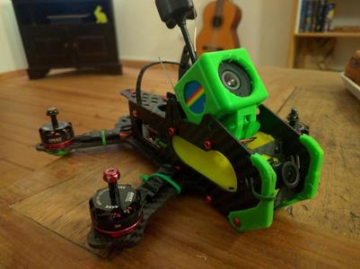 QR200 Polaroid Cube Plus Mount