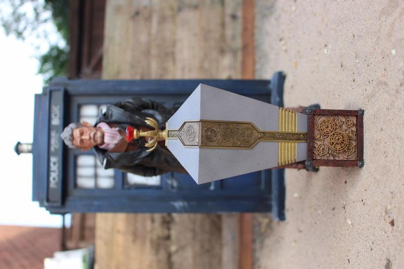 Doctor Who Prop replica The Moment Big Red Button Plinth Base