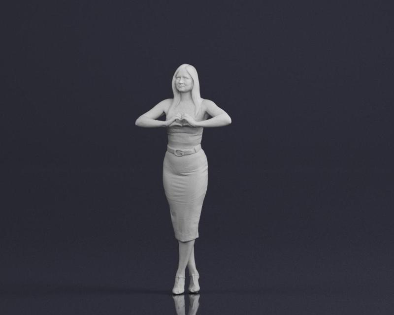 001553 Woman in a professional stance