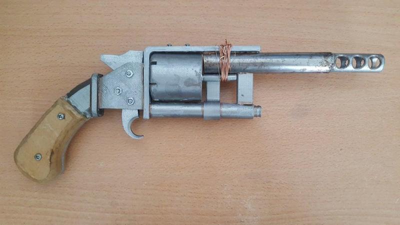 Pipe blaster - trigger and hammer double action gun