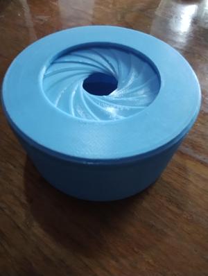 jewelry box with twist lock