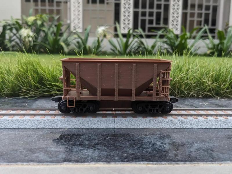 Ore Hopper 24 Foot - Dragon Railway