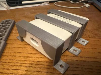 Montage brackets for RAVPower RP-PC028   