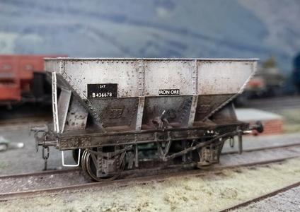 24 Ton Iron Ore Hopper