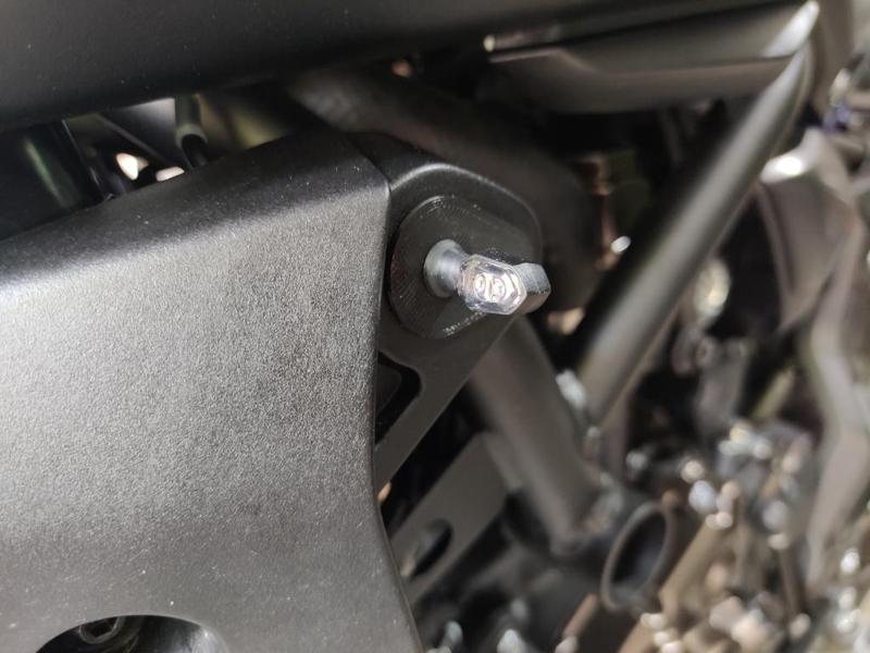 Yamaha MT-07 2020 turn signal adapter 
