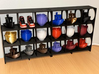 3DBenchy and Trinket Display Stand 