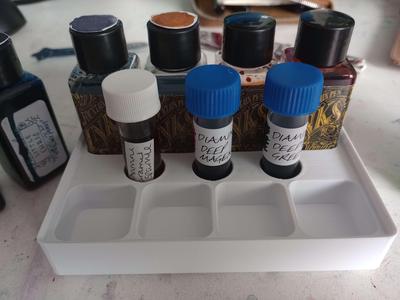 Gridfinity Diamine 30ml Ink Bottle Holder (2x3)