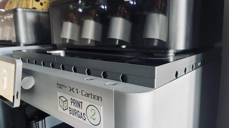 X1, P1P, and P1S LED lighting with hidden Ventilation Top Glass Riser