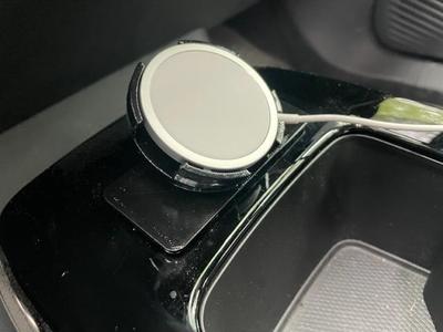 VW ID4 magsafe charger holder (card slots)